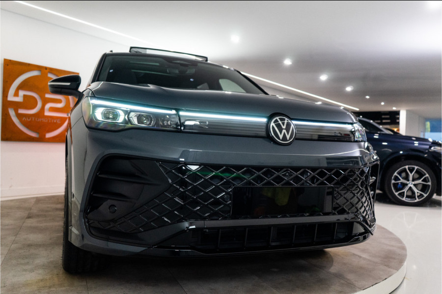 Volkswagen Tiguan 1.5 eHybrid 2x R-Line 2025 PER DIRECT BESCHIKBAAR | VOL OPTIE INCL. 5 JAAR GARANTIE! Volkswagen Tiguan 1.5 eHybrid 2x R-Line 2025 PER DIRECT BESCHIKBAAR | VOL OPTIE INCL. 5 JAAR GARANTIE!