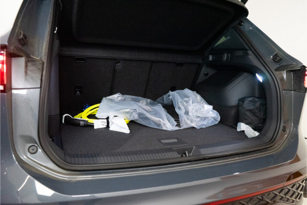 Volkswagen Tiguan 1.5 eHybrid 2x R-Line 2025 PER DIRECT BESCHIKBAAR | VOL OPTIE INCL. 5 JAAR GARANTIE! Volkswagen Tiguan 1.5 eHybrid 2x R-Line 2025 PER DIRECT BESCHIKBAAR | VOL OPTIE INCL. 5 JAAR GARANTIE!