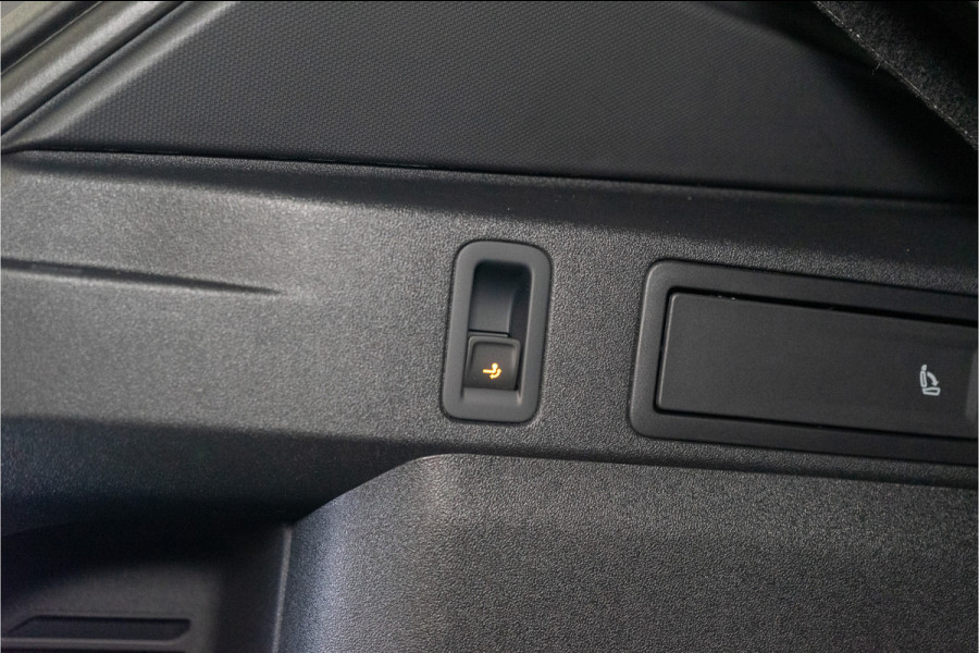 Volkswagen Tiguan 1.5 eHybrid 2x R-Line 2025 PER DIRECT BESCHIKBAAR | VOL OPTIE INCL. 5 JAAR GARANTIE! Volkswagen Tiguan 1.5 eHybrid 2x R-Line 2025 PER DIRECT BESCHIKBAAR | VOL OPTIE INCL. 5 JAAR GARANTIE!