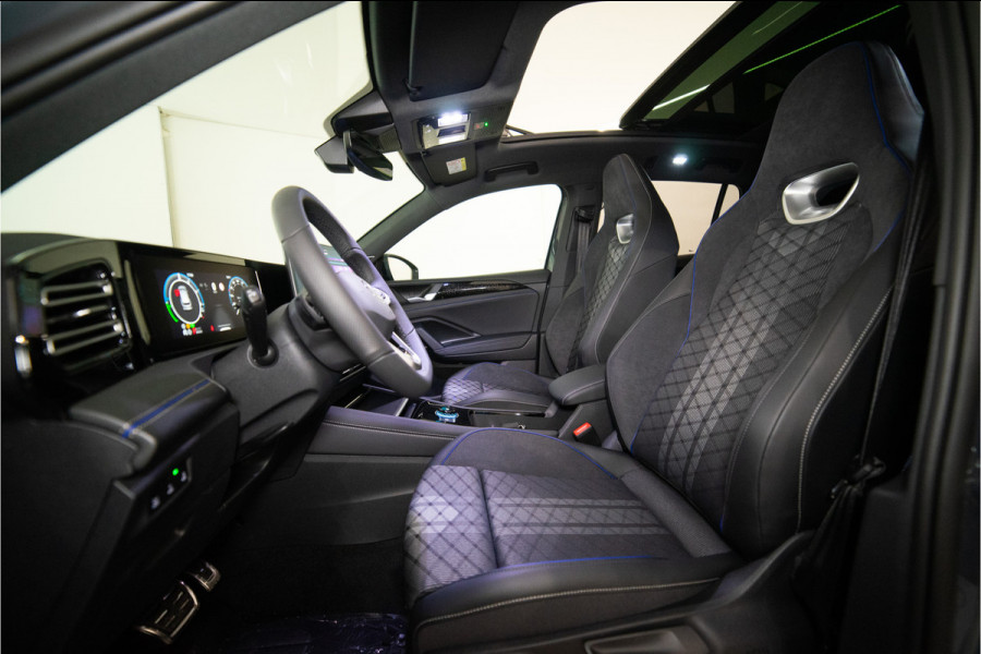 Volkswagen Tiguan 1.5 eHybrid 2x R-Line 2025 PER DIRECT BESCHIKBAAR | VOL OPTIE INCL. 5 JAAR GARANTIE! Volkswagen Tiguan 1.5 eHybrid 2x R-Line 2025 PER DIRECT BESCHIKBAAR | VOL OPTIE INCL. 5 JAAR GARANTIE!