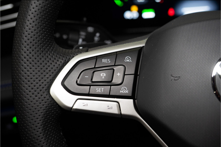 Volkswagen Tiguan 1.5 eHybrid 2x R-Line 2025 PER DIRECT BESCHIKBAAR | VOL OPTIE INCL. 5 JAAR GARANTIE! Volkswagen Tiguan 1.5 eHybrid 2x R-Line 2025 PER DIRECT BESCHIKBAAR | VOL OPTIE INCL. 5 JAAR GARANTIE!