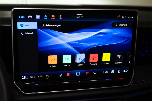 Volkswagen Tiguan 1.5 eHybrid 2x R-Line 2025 PER DIRECT BESCHIKBAAR | VOL OPTIE INCL. 5 JAAR GARANTIE! Volkswagen Tiguan 1.5 eHybrid 2x R-Line 2025 PER DIRECT BESCHIKBAAR | VOL OPTIE INCL. 5 JAAR GARANTIE!