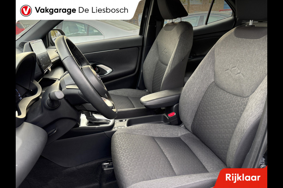 Toyota Yaris Cross 1.5 Hybrid Dynamic/navi/camera/stoel stuur verw/dodehoek/lane assist Toyota Yaris Cross 1.5 Hybrid Dynamic/navi/camera/stoel stuur verw/dodehoek/lane assist