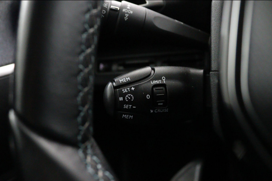 Peugeot 5008 1.2 PureTech Crossway*ECC*NAVI*ACC*CAM*CARPLAY*