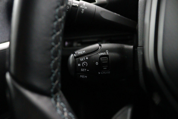 Peugeot 5008 1.2 PureTech Crossway*ECC*NAVI*ACC*CAM*CARPLAY*