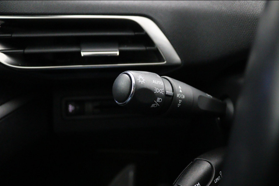 Peugeot 5008 1.2 PureTech Crossway*ECC*NAVI*ACC*CAM*CARPLAY*