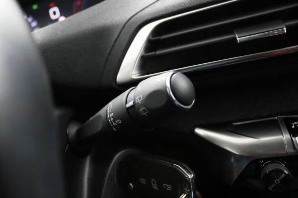 Peugeot 5008 1.2 PureTech Crossway*ECC*NAVI*ACC*CAM*CARPLAY*