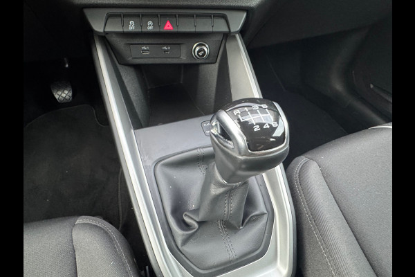 Audi A1 Sportback 30 TFSI epic * Carplay * Cruise Control * Lichtmetalen Velgen *