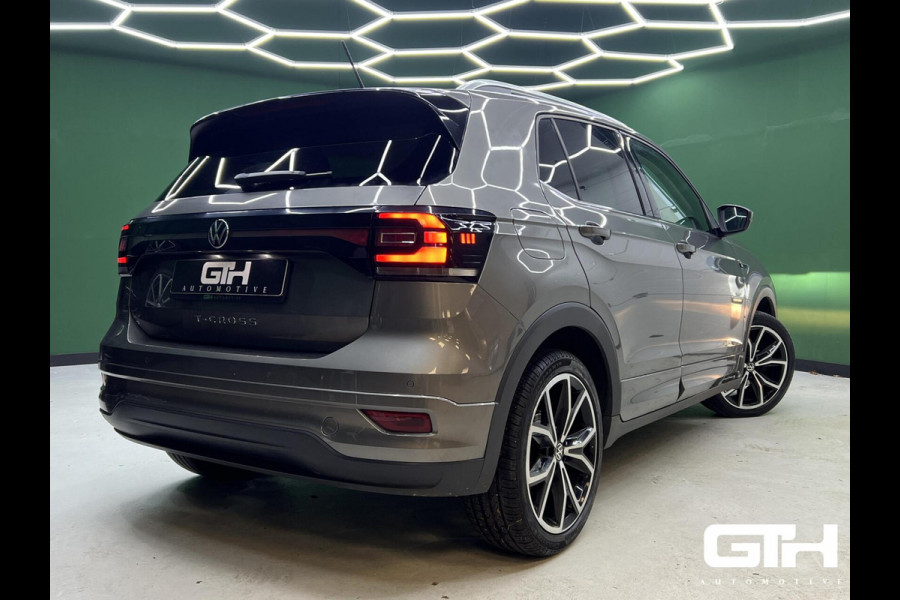 Volkswagen T-Cross 1.0 TSI R-Line Carplay | Cruise | Virtual Volkswagen T-Cross 1.0 TSI R-Line Carplay | Cruise | Virtual