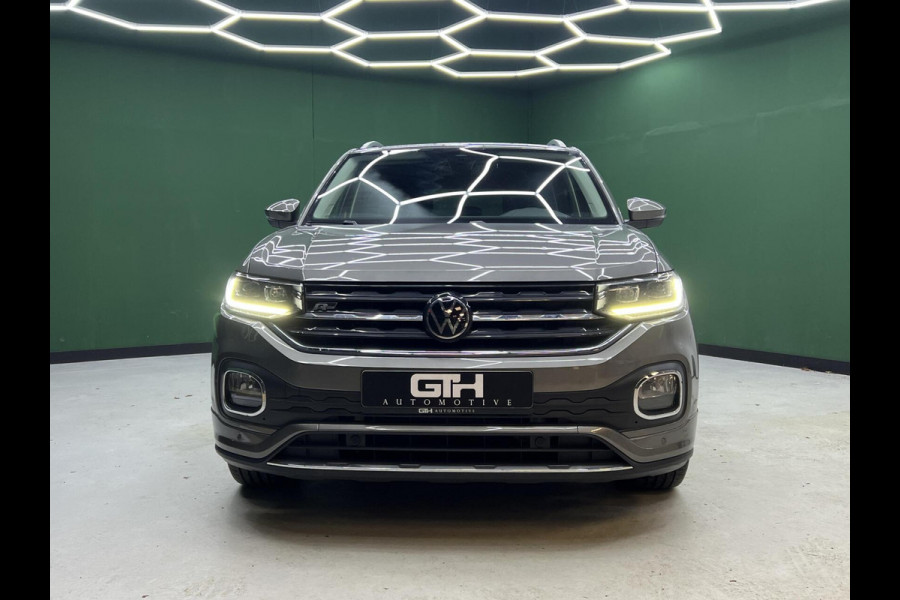 Volkswagen T-Cross 1.0 TSI R-Line Carplay | Cruise | Virtual Volkswagen T-Cross 1.0 TSI R-Line Carplay | Cruise | Virtual