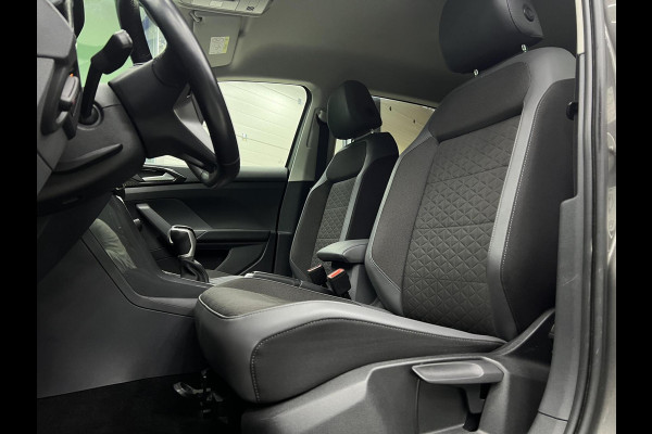 Volkswagen T-Cross 1.0 TSI R-Line Carplay | Cruise | Virtual Volkswagen T-Cross 1.0 TSI R-Line Carplay | Cruise | Virtual