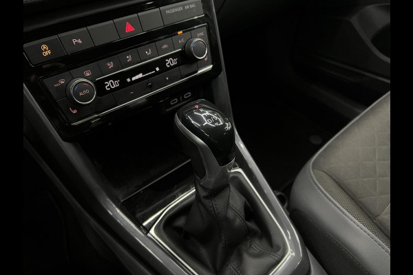 Volkswagen T-Cross 1.0 TSI R-Line Carplay | Cruise | Virtual Volkswagen T-Cross 1.0 TSI R-Line Carplay | Cruise | Virtual