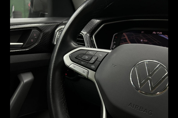 Volkswagen T-Cross 1.0 TSI R-Line Carplay | Cruise | Virtual Volkswagen T-Cross 1.0 TSI R-Line Carplay | Cruise | Virtual