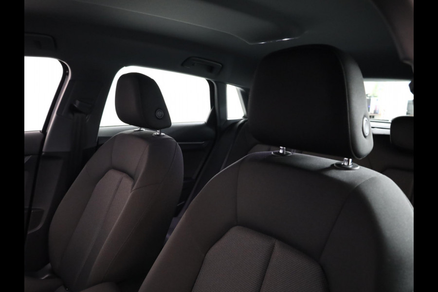 Audi A3 Sportback 30 TFSI Pro Line 110 pk S-tronic | Gratis Winterset | Parkeersensoren achter | Cruise control | Apple Carplay/Android Auto | LED koplampen |