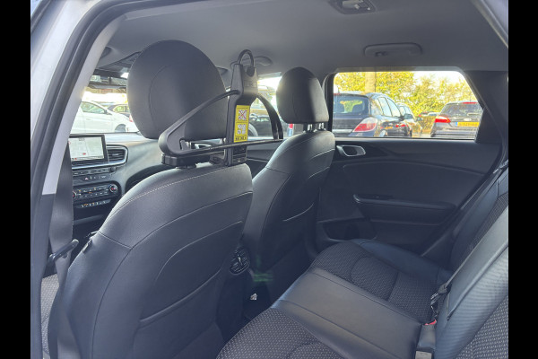 Kia Ceed Sportswagon 1.0 T-GDi DynamicPlusLine | Parkeer Camera | Stuur Verwarming | Stoel Verwarming | Apple Carplay Kia Ceed Sportswagon 1.0 T-GDi DynamicPlusLine | Parkeer Camera | Stuur Verwarming | Stoel Verwarming | Apple Carplay