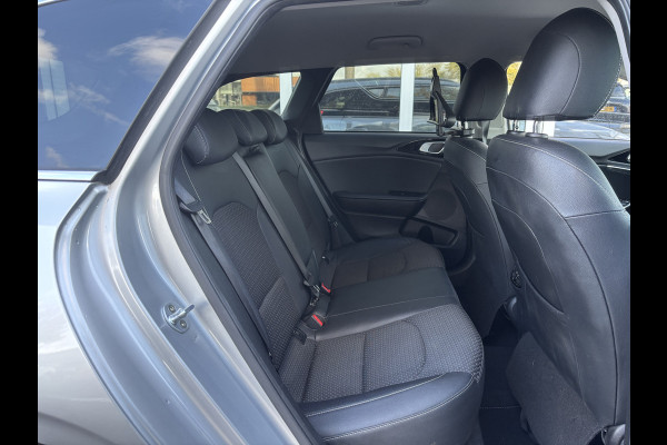 Kia Ceed Sportswagon 1.0 T-GDi DynamicPlusLine | Parkeer Camera | Stuur Verwarming | Stoel Verwarming | Apple Carplay Kia Ceed Sportswagon 1.0 T-GDi DynamicPlusLine | Parkeer Camera | Stuur Verwarming | Stoel Verwarming | Apple Carplay