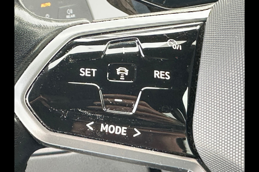 Volkswagen ID.3 First Plus 58 kWh Camera /Stoelverw./ PDC Volkswagen ID.3 First Plus 58 kWh Camera /Stoelverw./ PDC