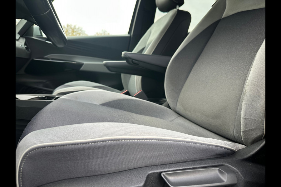 Volkswagen ID.3 First Plus 58 kWh Camera /Stoelverw./ PDC Volkswagen ID.3 First Plus 58 kWh Camera /Stoelverw./ PDC