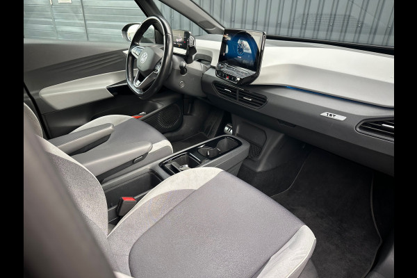 Volkswagen ID.3 First Plus 58 kWh Camera /Stoelverw./ PDC Volkswagen ID.3 First Plus 58 kWh Camera /Stoelverw./ PDC