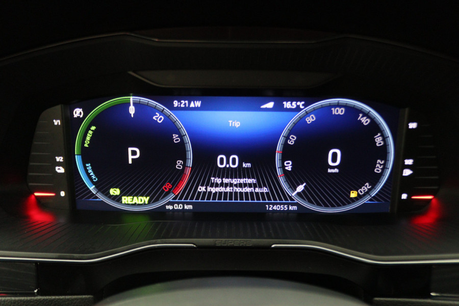 Škoda Superb Combi 1.4 TSI iV Business Edition Plus Leer, Camera, Apple Carplay, Elektr. Stoel, LED, Trekhaak, PDC Škoda Superb Combi 1.4 TSI iV Business Edition Plus Leer, Camera, Apple Carplay, Elektr. Stoel, LED, Trekhaak, PDC