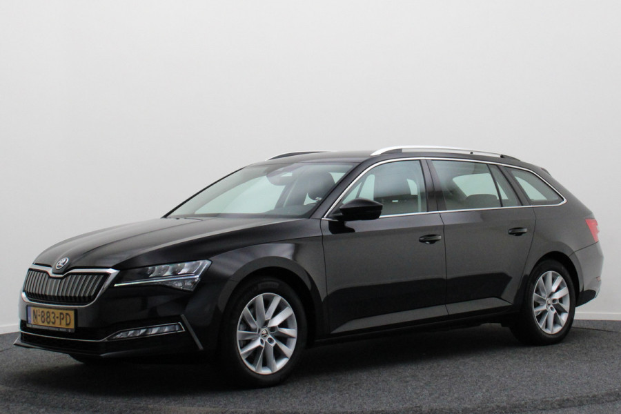 Škoda Superb Combi 1.4 TSI iV Business Edition Plus Leer, Camera, Apple Carplay, Elektr. Stoel, LED, Trekhaak, PDC Škoda Superb Combi 1.4 TSI iV Business Edition Plus Leer, Camera, Apple Carplay, Elektr. Stoel, LED, Trekhaak, PDC