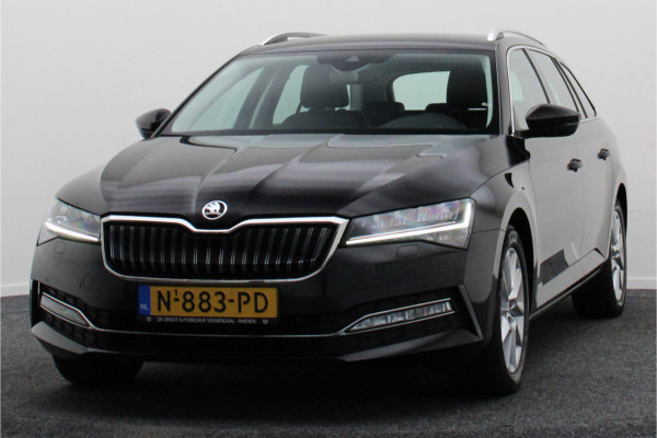 Škoda Superb Combi 1.4 TSI iV Business Edition Plus Leer, Camera, Apple Carplay, Elektr. Stoel, LED, Trekhaak, PDC Škoda Superb Combi 1.4 TSI iV Business Edition Plus Leer, Camera, Apple Carplay, Elektr. Stoel, LED, Trekhaak, PDC