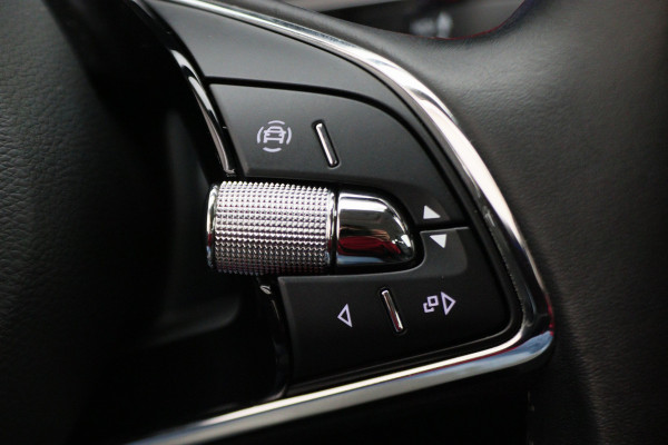 Škoda Superb Combi 1.4 TSI iV Business Edition Plus Leer, Camera, Apple Carplay, Elektr. Stoel, LED, Trekhaak, PDC Škoda Superb Combi 1.4 TSI iV Business Edition Plus Leer, Camera, Apple Carplay, Elektr. Stoel, LED, Trekhaak, PDC