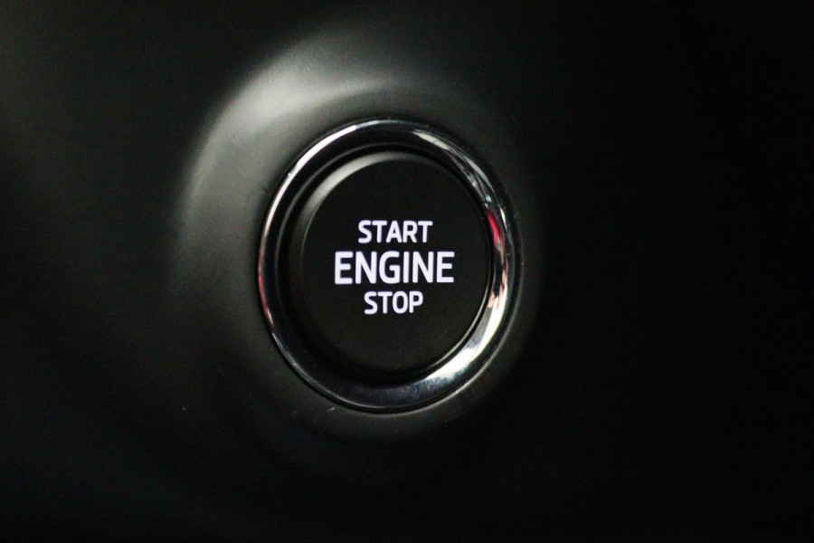 Škoda Superb Combi 1.4 TSI iV Business Edition Plus Leer, Camera, Apple Carplay, Elektr. Stoel, LED, Trekhaak, PDC Škoda Superb Combi 1.4 TSI iV Business Edition Plus Leer, Camera, Apple Carplay, Elektr. Stoel, LED, Trekhaak, PDC