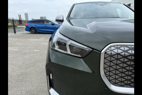 BMW iX1 eDrive20 67 kWh 204pk | X-Line | Travel Pack  | Innovation Pack | Adaptieve cruise controle | HiFi System Harman Kardon | Panoramadak | Head up Display BMW iX1 eDrive20 67 kWh 204pk | X-Line | Travel Pack  | Innovation Pack | Adaptieve cruise controle | HiFi System Harman Kardon | Panoramadak | Head up Display