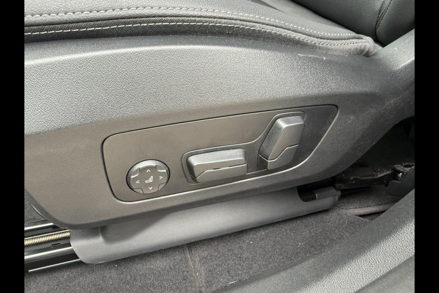 BMW iX1 eDrive20 67 kWh 204pk | X-Line | Travel Pack  | Innovation Pack | Adaptieve cruise controle | HiFi System Harman Kardon | Panoramadak | Head up Display BMW iX1 eDrive20 67 kWh 204pk | X-Line | Travel Pack  | Innovation Pack | Adaptieve cruise controle | HiFi System Harman Kardon | Panoramadak | Head up Display