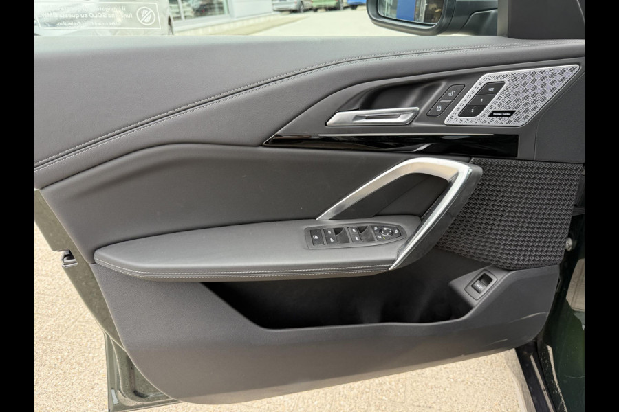 BMW iX1 eDrive20 67 kWh 204pk | X-Line | Travel Pack  | Innovation Pack | Adaptieve cruise controle | HiFi System Harman Kardon | Panoramadak | Head up Display BMW iX1 eDrive20 67 kWh 204pk | X-Line | Travel Pack  | Innovation Pack | Adaptieve cruise controle | HiFi System Harman Kardon | Panoramadak | Head up Display