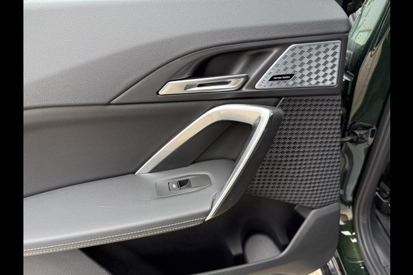 BMW iX1 eDrive20 67 kWh 204pk | X-Line | Travel Pack  | Innovation Pack | Adaptieve cruise controle | HiFi System Harman Kardon | Panoramadak | Head up Display BMW iX1 eDrive20 67 kWh 204pk | X-Line | Travel Pack  | Innovation Pack | Adaptieve cruise controle | HiFi System Harman Kardon | Panoramadak | Head up Display