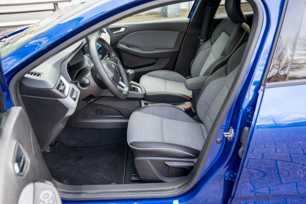 Renault Clio 1.0 TCe 90 GPF techno | Prijs rijklaar incl. 12 mnd garantie | 360 Camera Pdc Navi Led Clima Renault Clio 1.0 TCe 90 GPF techno | Prijs rijklaar incl. 12 mnd garantie | 360 Camera Pdc Navi Led Clima