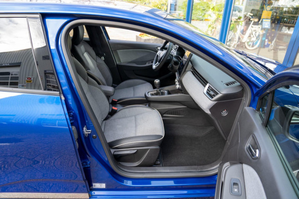 Renault Clio 1.0 TCe 90 GPF techno | Prijs rijklaar incl. 12 mnd garantie | 360 Camera Pdc Navi Led Clima Renault Clio 1.0 TCe 90 GPF techno | Prijs rijklaar incl. 12 mnd garantie | 360 Camera Pdc Navi Led Clima