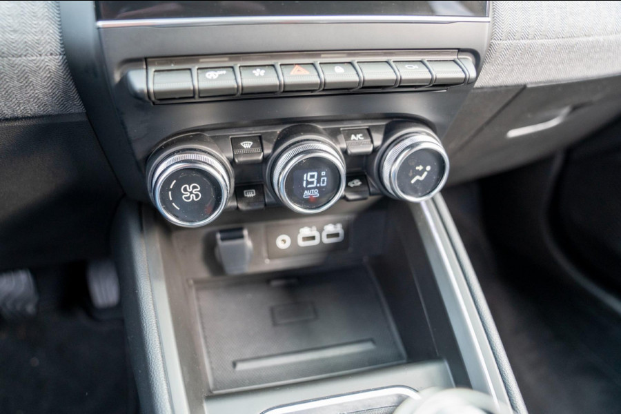 Renault Clio 1.0 TCe 90 GPF techno | Prijs rijklaar incl. 12 mnd garantie | 360 Camera Pdc Navi Led Clima Renault Clio 1.0 TCe 90 GPF techno | Prijs rijklaar incl. 12 mnd garantie | 360 Camera Pdc Navi Led Clima