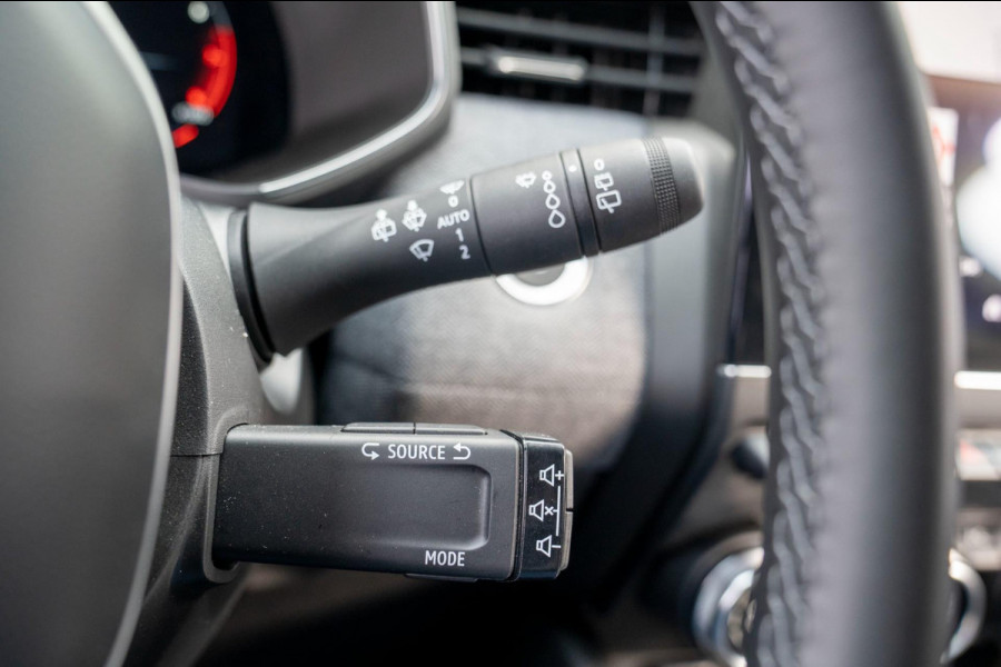 Renault Clio 1.0 TCe 90 GPF techno | Prijs rijklaar incl. 12 mnd garantie | 360 Camera Pdc Navi Led Clima Renault Clio 1.0 TCe 90 GPF techno | Prijs rijklaar incl. 12 mnd garantie | 360 Camera Pdc Navi Led Clima