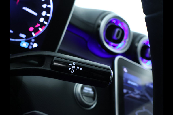 Mercedes-Benz C-Klasse Estate 300 e AMG Plug-In Hybride AMG Line | Night Pakket | Trekhaak | Panorama Schuif-Kanteldak | Memory Voorstoelen. Inclusief 24 maanden Mercedes-Benz Certified garantie voor Europa. Mercedes-Benz C-Klasse Estate 300 e AMG Plug-In Hybride AMG Line | Night Pakket | Trekhaak | Panorama Schuif-Kanteldak | Memory Voorstoelen. Inclusief 24 maanden Mercedes-Benz Certified garantie voor Europa.