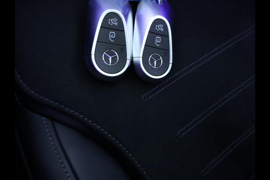 Mercedes-Benz C-Klasse Estate 300 e AMG Plug-In Hybride AMG Line | Night Pakket | Trekhaak | Panorama Schuif-Kanteldak | Memory Voorstoelen. Inclusief 24 maanden Mercedes-Benz Certified garantie voor Europa. Mercedes-Benz C-Klasse Estate 300 e AMG Plug-In Hybride AMG Line | Night Pakket | Trekhaak | Panorama Schuif-Kanteldak | Memory Voorstoelen. Inclusief 24 maanden Mercedes-Benz Certified garantie voor Europa.