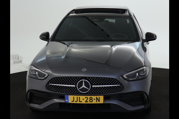 Mercedes-Benz C-Klasse Estate 300 e AMG Plug-In Hybride AMG Line | Night Pakket | Trekhaak | Panorama Schuif-Kanteldak | Memory Voorstoelen. Inclusief 24 maanden Mercedes-Benz Certified garantie voor Europa. Mercedes-Benz C-Klasse Estate 300 e AMG Plug-In Hybride AMG Line | Night Pakket | Trekhaak | Panorama Schuif-Kanteldak | Memory Voorstoelen. Inclusief 24 maanden Mercedes-Benz Certified garantie voor Europa.