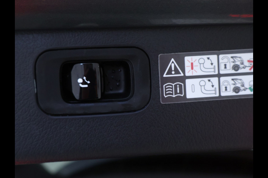 Mercedes-Benz C-Klasse Estate 300 e AMG Plug-In Hybride AMG Line | Night Pakket | Trekhaak | Panorama Schuif-Kanteldak | Memory Voorstoelen. Inclusief 24 maanden Mercedes-Benz Certified garantie voor Europa. Mercedes-Benz C-Klasse Estate 300 e AMG Plug-In Hybride AMG Line | Night Pakket | Trekhaak | Panorama Schuif-Kanteldak | Memory Voorstoelen. Inclusief 24 maanden Mercedes-Benz Certified garantie voor Europa.