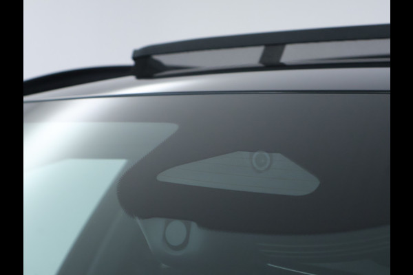 Mercedes-Benz C-Klasse Estate 300 e AMG Plug-In Hybride AMG Line | Night Pakket | Trekhaak | Panorama Schuif-Kanteldak | Memory Voorstoelen. Inclusief 24 maanden Mercedes-Benz Certified garantie voor Europa. Mercedes-Benz C-Klasse Estate 300 e AMG Plug-In Hybride AMG Line | Night Pakket | Trekhaak | Panorama Schuif-Kanteldak | Memory Voorstoelen. Inclusief 24 maanden Mercedes-Benz Certified garantie voor Europa.