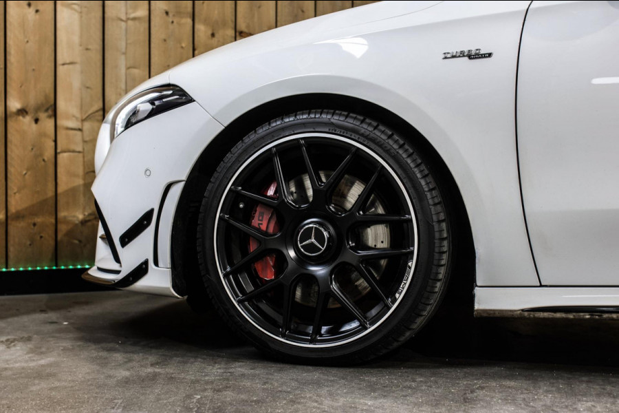 Mercedes-Benz A-Klasse AMG 35 4MATIC *Pano*Nw Kop*Sfeerverlichting*Multibeam Led* Mercedes-Benz A-Klasse AMG 35 4MATIC *Pano*Nw Kop*Sfeerverlichting*Multibeam Led*