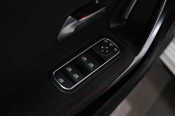Mercedes-Benz A-Klasse AMG 35 4MATIC *Pano*Nw Kop*Sfeerverlichting*Multibeam Led* Mercedes-Benz A-Klasse AMG 35 4MATIC *Pano*Nw Kop*Sfeerverlichting*Multibeam Led*