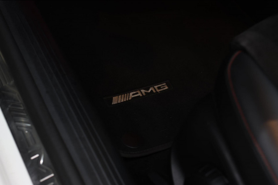 Mercedes-Benz A-Klasse AMG 35 4MATIC *Pano*Nw Kop*Sfeerverlichting*Multibeam Led* Mercedes-Benz A-Klasse AMG 35 4MATIC *Pano*Nw Kop*Sfeerverlichting*Multibeam Led*