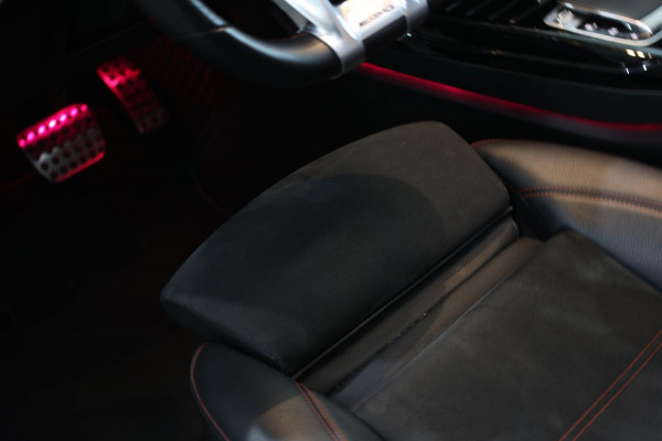 Mercedes-Benz A-Klasse AMG 35 4MATIC *Pano*Nw Kop*Sfeerverlichting*Multibeam Led* Mercedes-Benz A-Klasse AMG 35 4MATIC *Pano*Nw Kop*Sfeerverlichting*Multibeam Led*