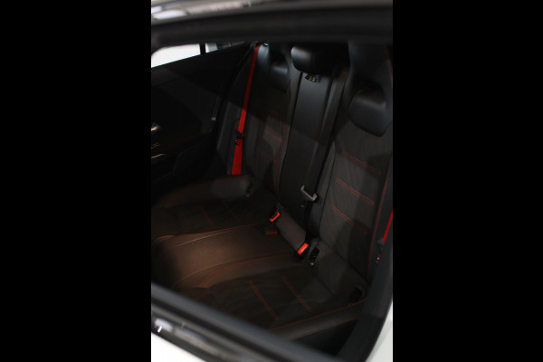 Mercedes-Benz A-Klasse AMG 35 4MATIC *Pano*Nw Kop*Sfeerverlichting*Multibeam Led* Mercedes-Benz A-Klasse AMG 35 4MATIC *Pano*Nw Kop*Sfeerverlichting*Multibeam Led*