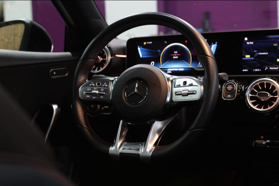 Mercedes-Benz A-Klasse AMG 35 4MATIC *Pano*Nw Kop*Sfeerverlichting*Multibeam Led* Mercedes-Benz A-Klasse AMG 35 4MATIC *Pano*Nw Kop*Sfeerverlichting*Multibeam Led*