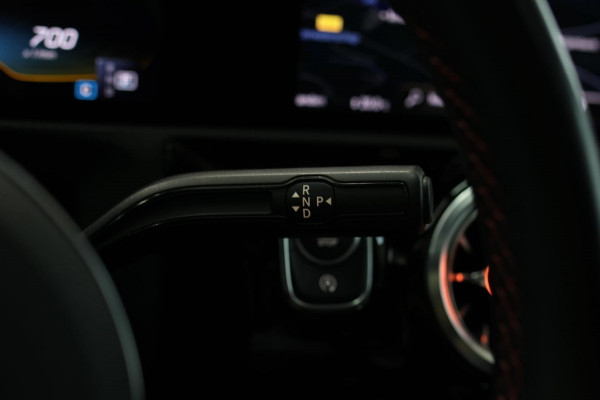 Mercedes-Benz A-Klasse AMG 35 4MATIC *Pano*Nw Kop*Sfeerverlichting*Multibeam Led* Mercedes-Benz A-Klasse AMG 35 4MATIC *Pano*Nw Kop*Sfeerverlichting*Multibeam Led*