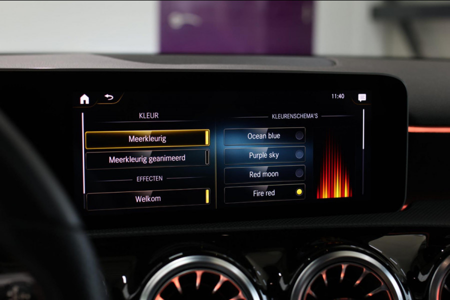 Mercedes-Benz A-Klasse AMG 35 4MATIC *Pano*Nw Kop*Sfeerverlichting*Multibeam Led* Mercedes-Benz A-Klasse AMG 35 4MATIC *Pano*Nw Kop*Sfeerverlichting*Multibeam Led*