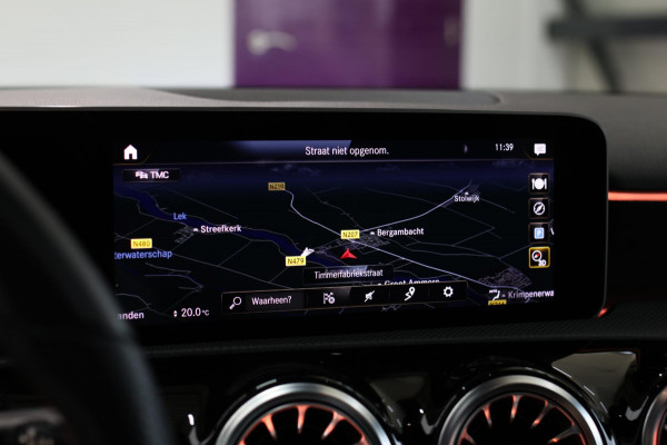 Mercedes-Benz A-Klasse AMG 35 4MATIC *Pano*Nw Kop*Sfeerverlichting*Multibeam Led* Mercedes-Benz A-Klasse AMG 35 4MATIC *Pano*Nw Kop*Sfeerverlichting*Multibeam Led*
